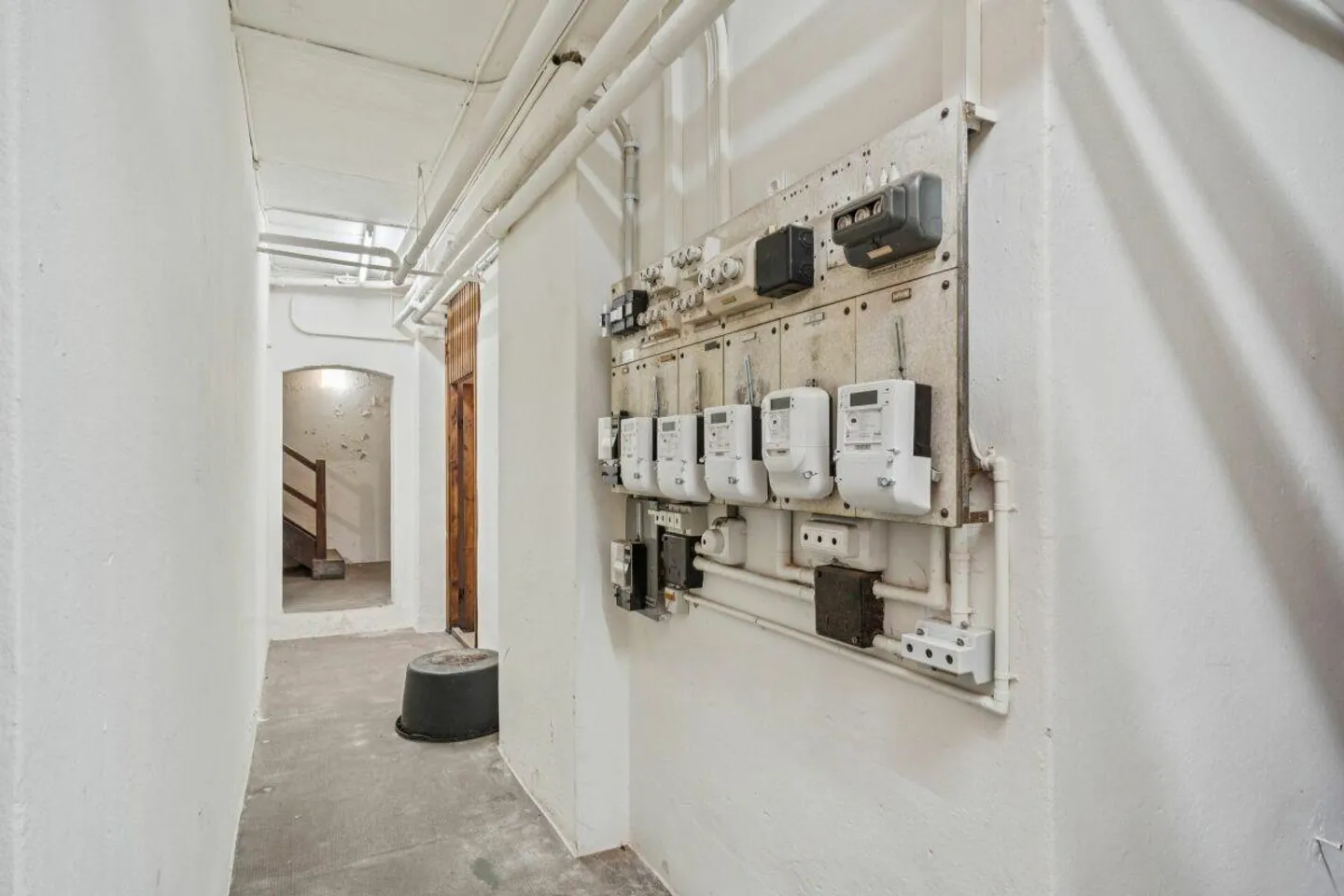 Residential and Commercial Building at Aeschenplatz - Invest in the Heart of the City - Photo 17 of 21
