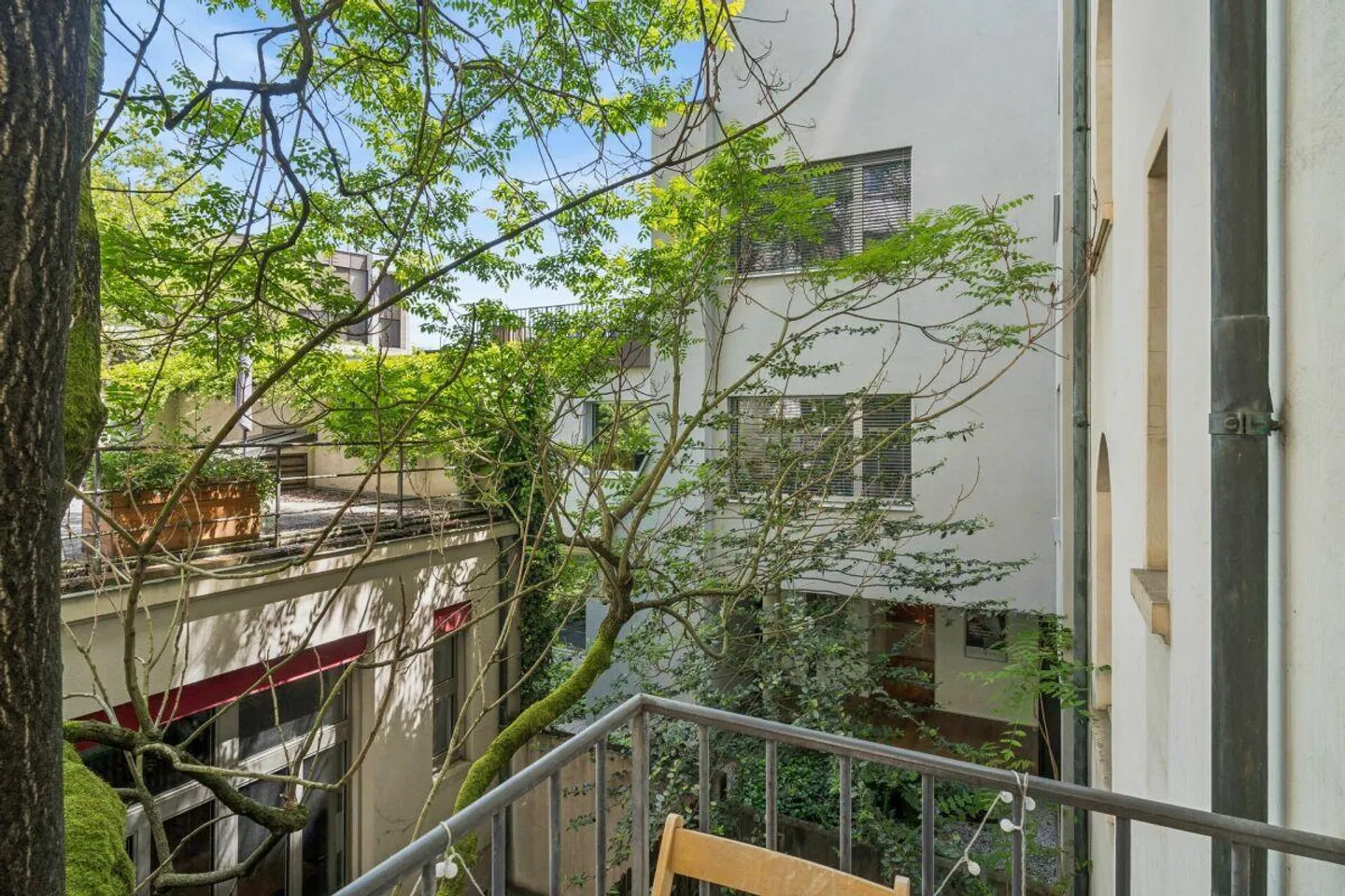 Residential and Commercial Building at Aeschenplatz - Invest in the Heart of the City - Photo 16 of 21