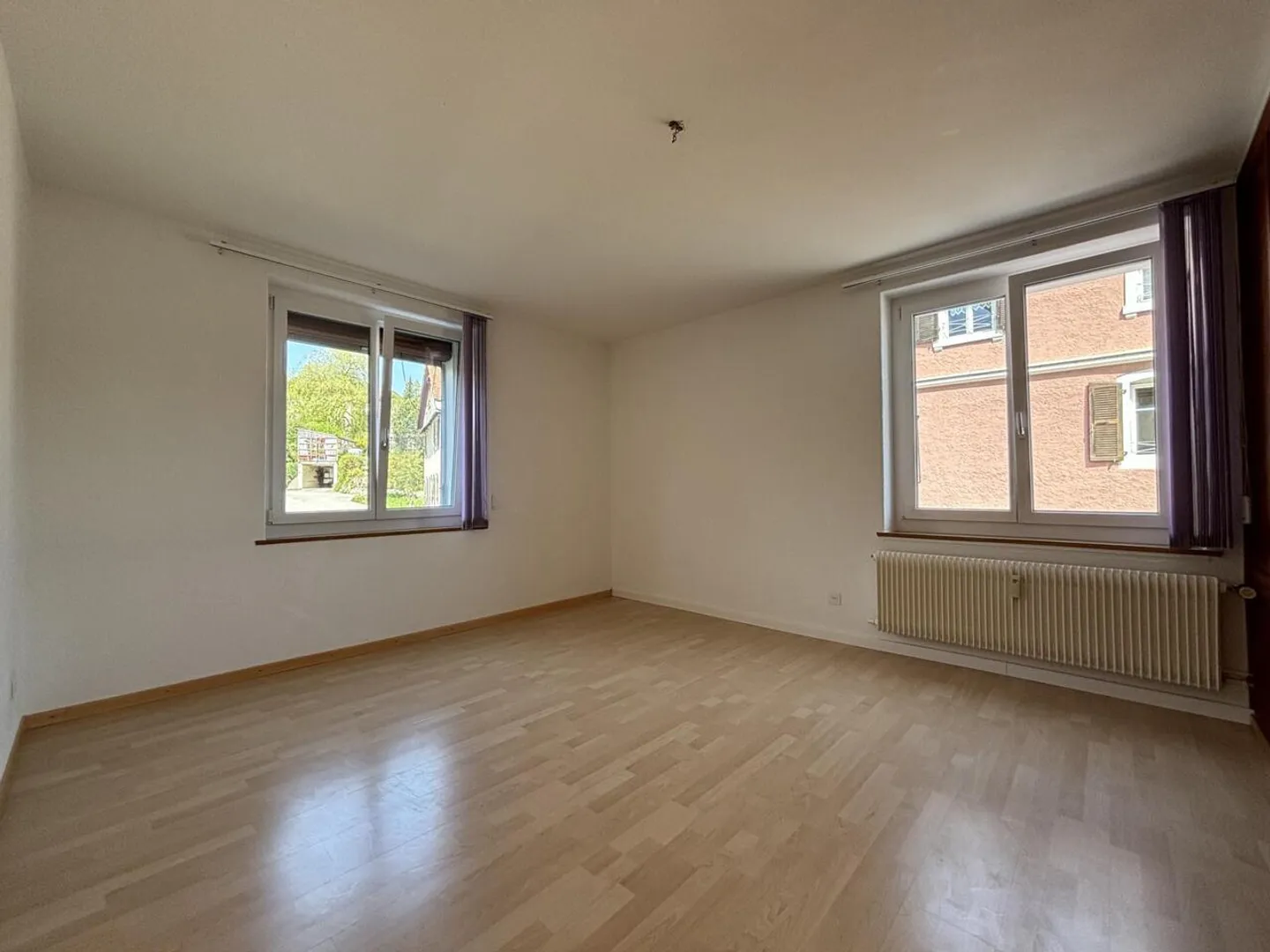 Schöne 4-Zimmer-Wohnung im Herzen von Tavannes - Foto 4 von 9