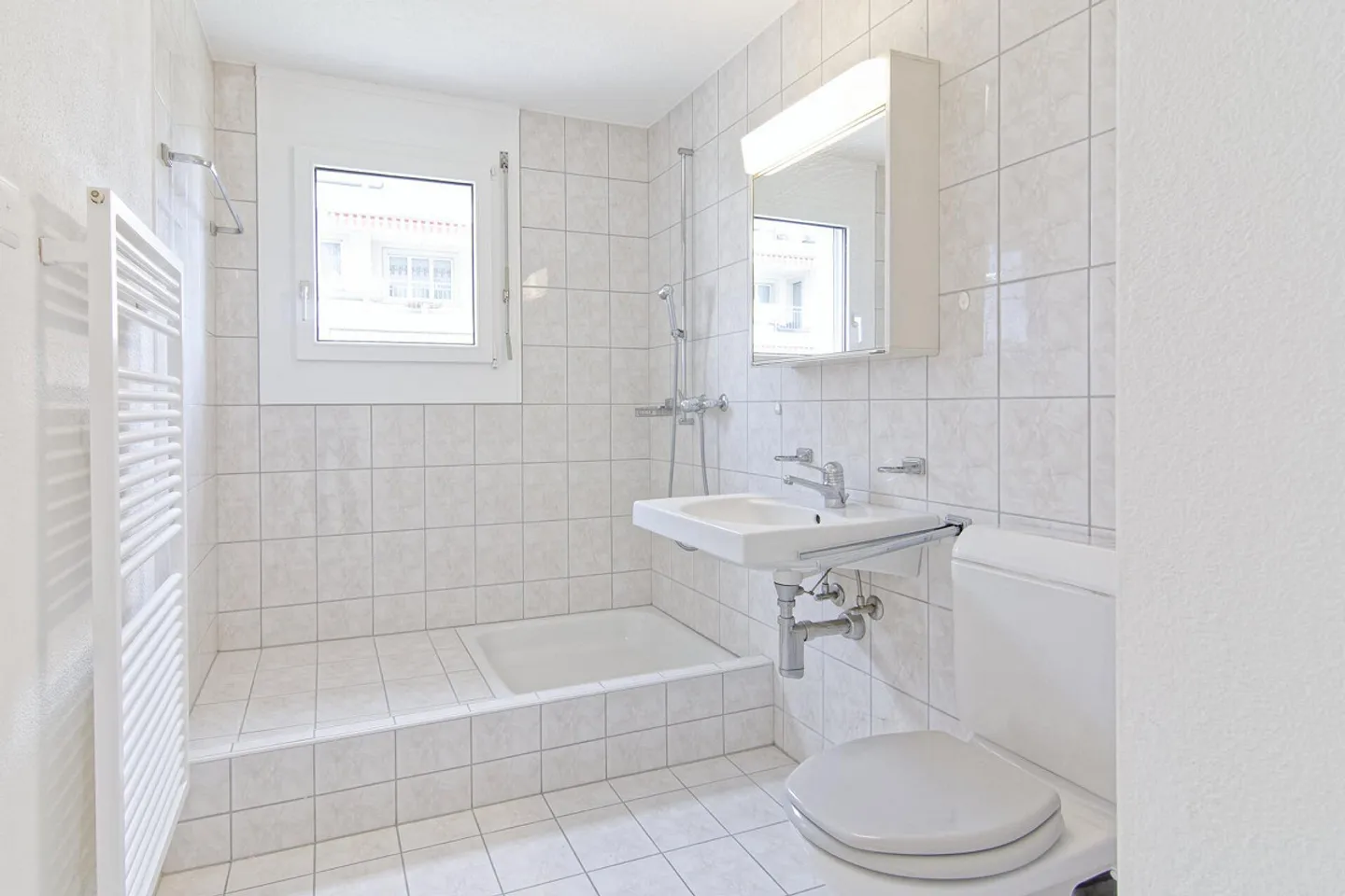 3.5-room apartment, 1st floor with approx. 121 m² of living space and elevator - Photo 16 of 21