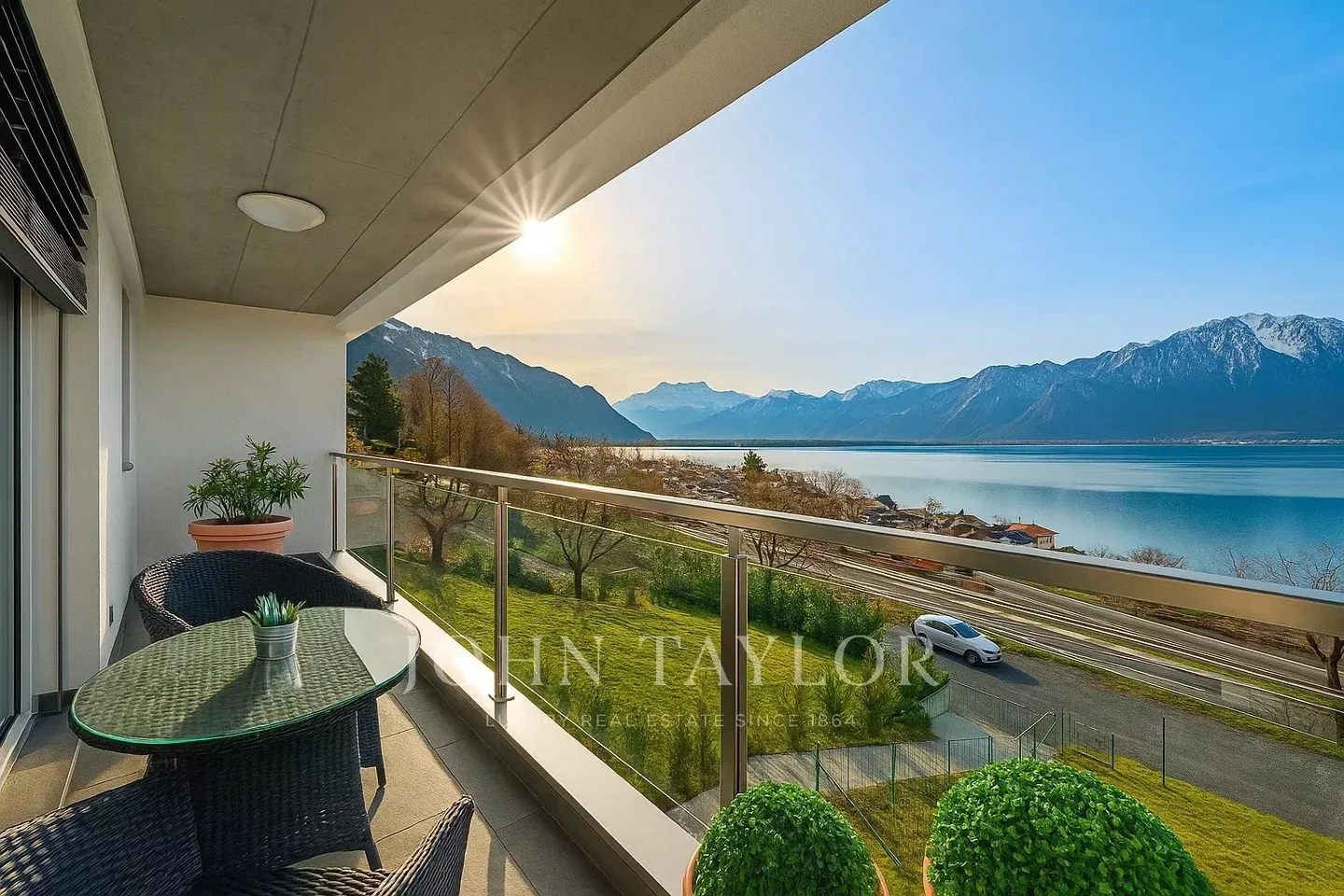 Erwachen Sie mit Blick auf den See: Superbe 3.5 Zimmer mit Panoramablick - Foto 3 von 10