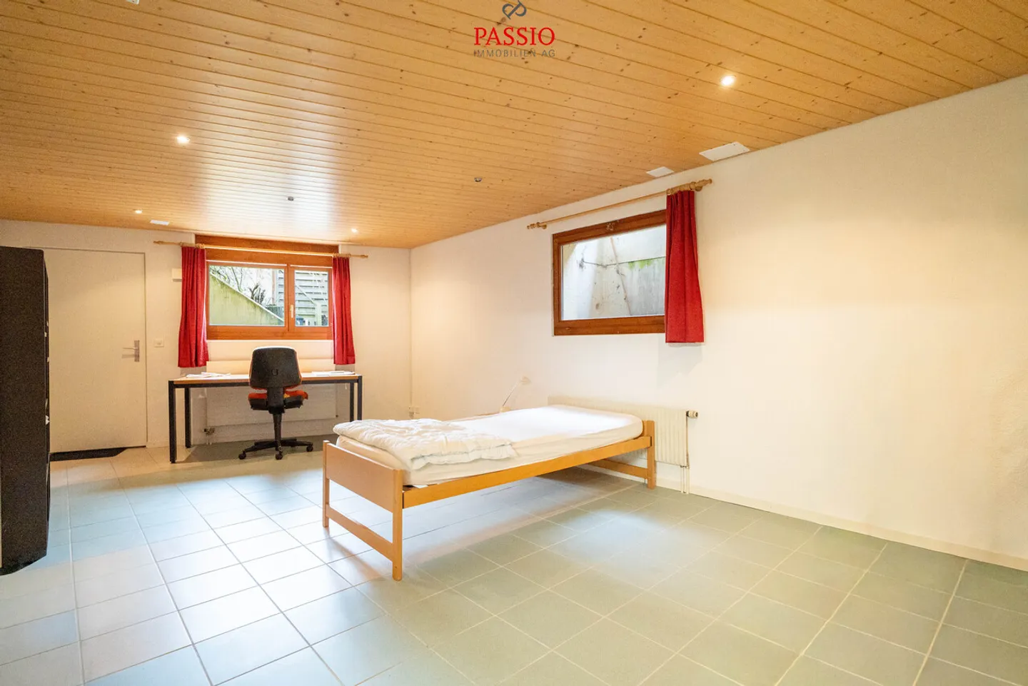 Ampia casa familiare con giardino - Foto 18 di 34