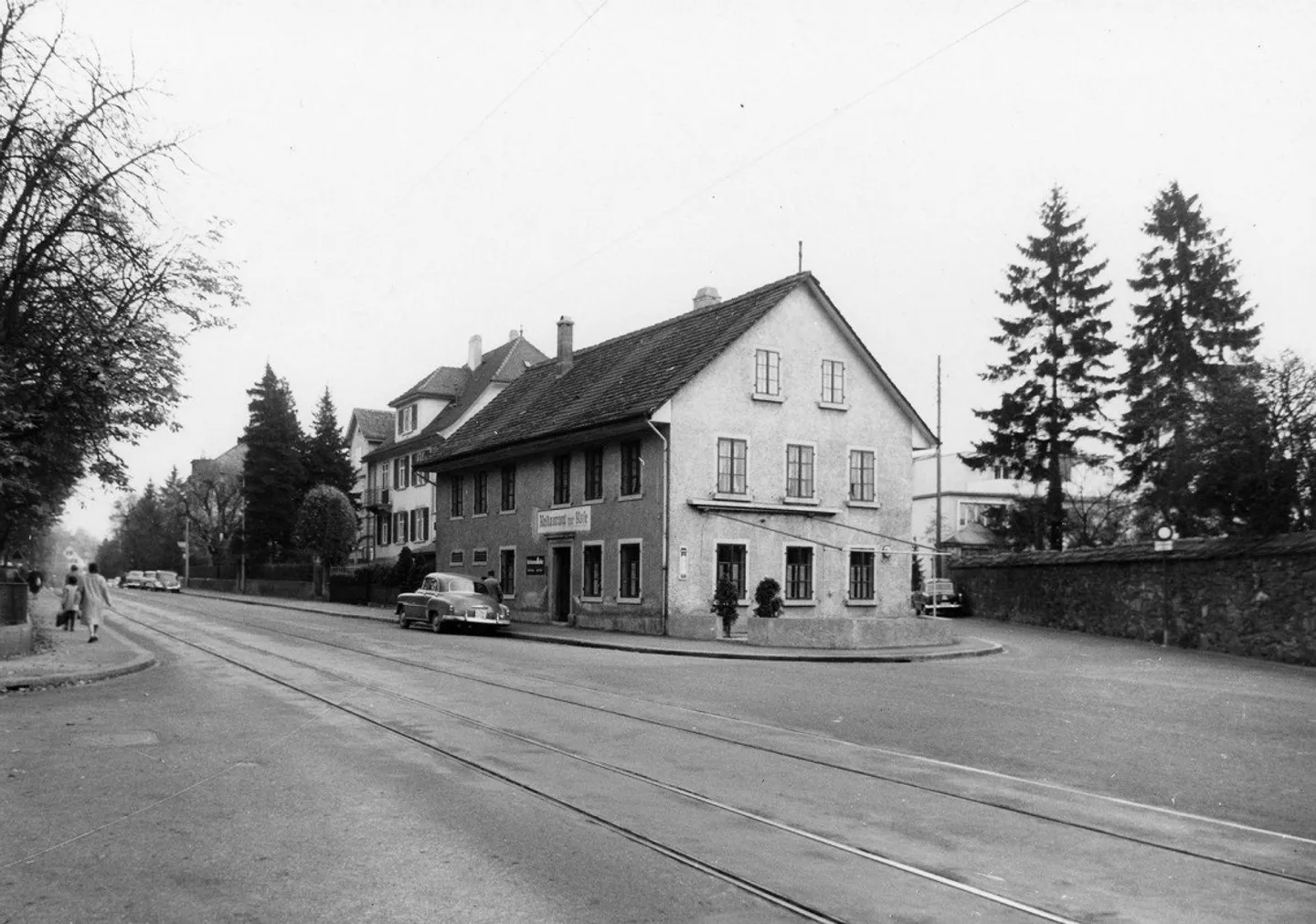 Exclusive Living in the Center of Höngg - Shopping and Public Transport Right Next Door - Photo 6 of 26