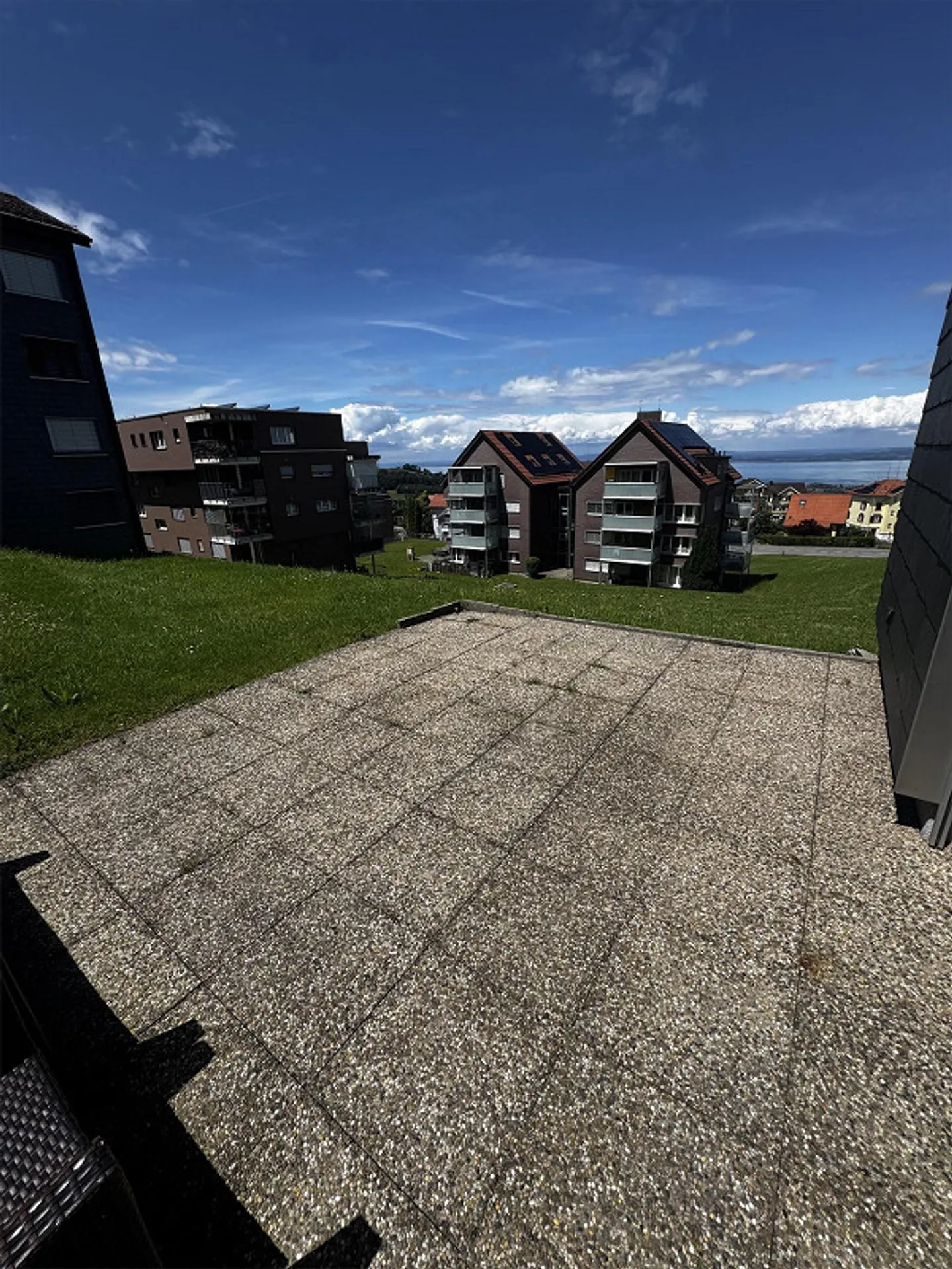 Appartamento al piano terra di 4,5 locali con terrazza - Foto 2 di 10