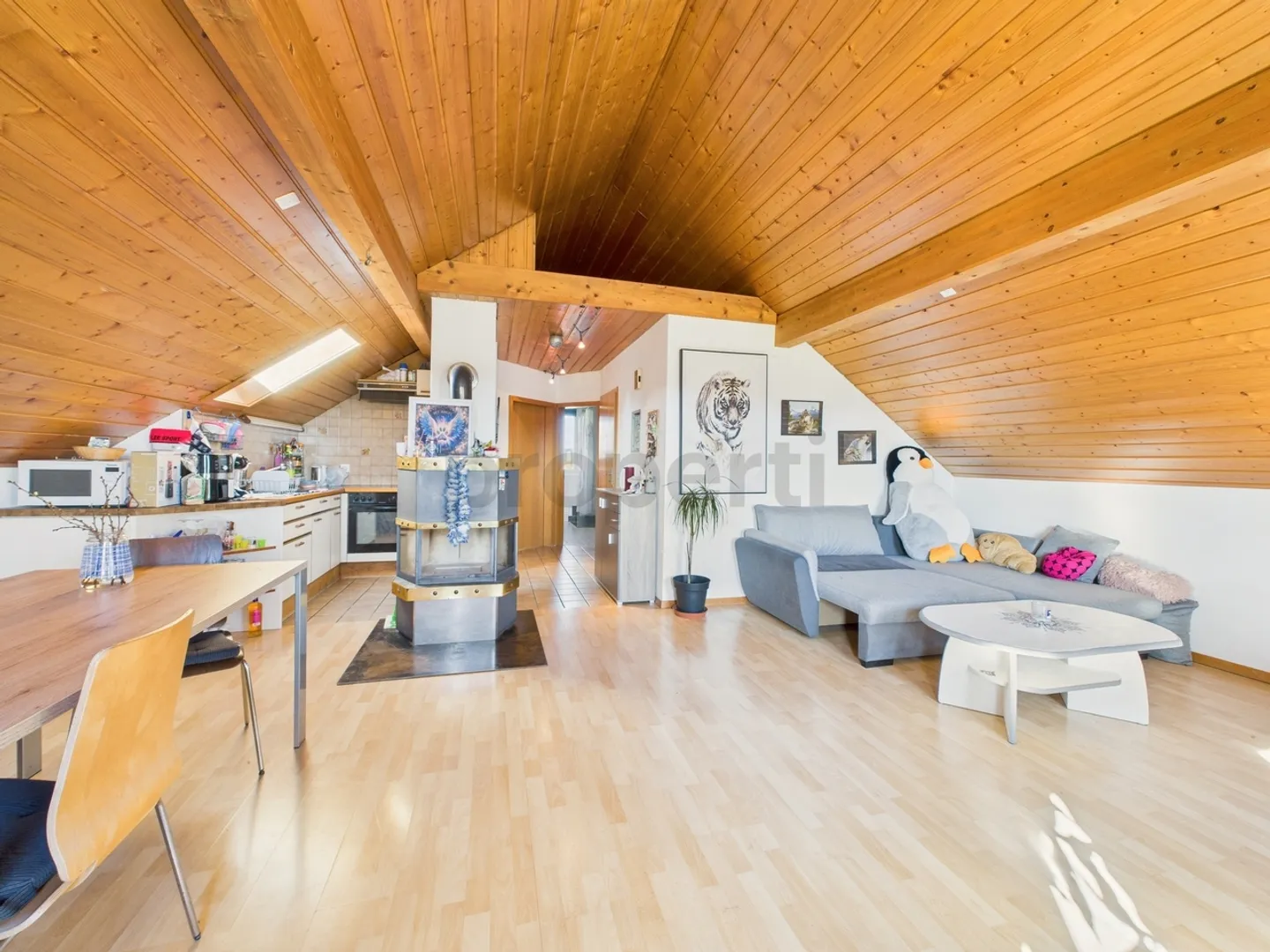 Bright 2.5-room apartment with balcony in Zauggenried - Photo 4 of 12