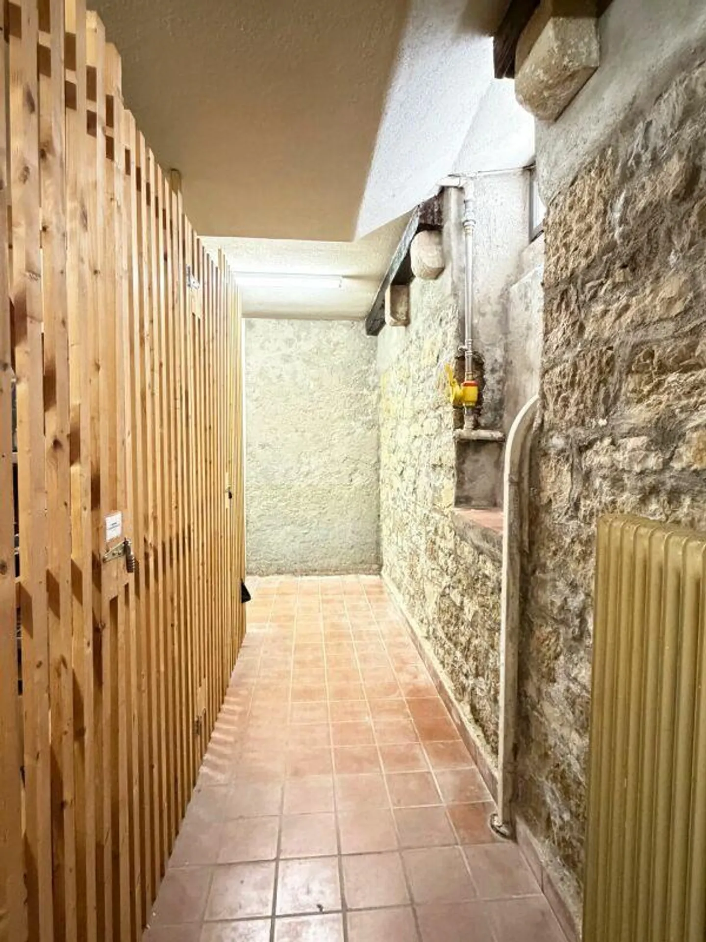 Multi-family house with 4 apartments in the popular Iselin district - Photo 14 of 17