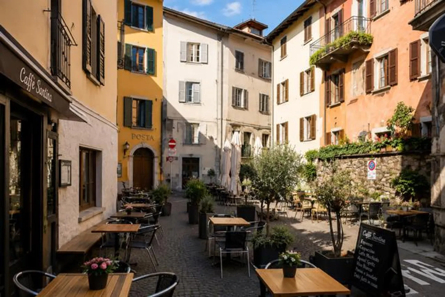 Vivere moderno con fascino storico/ 2.5 locali - Foto 3 di 9