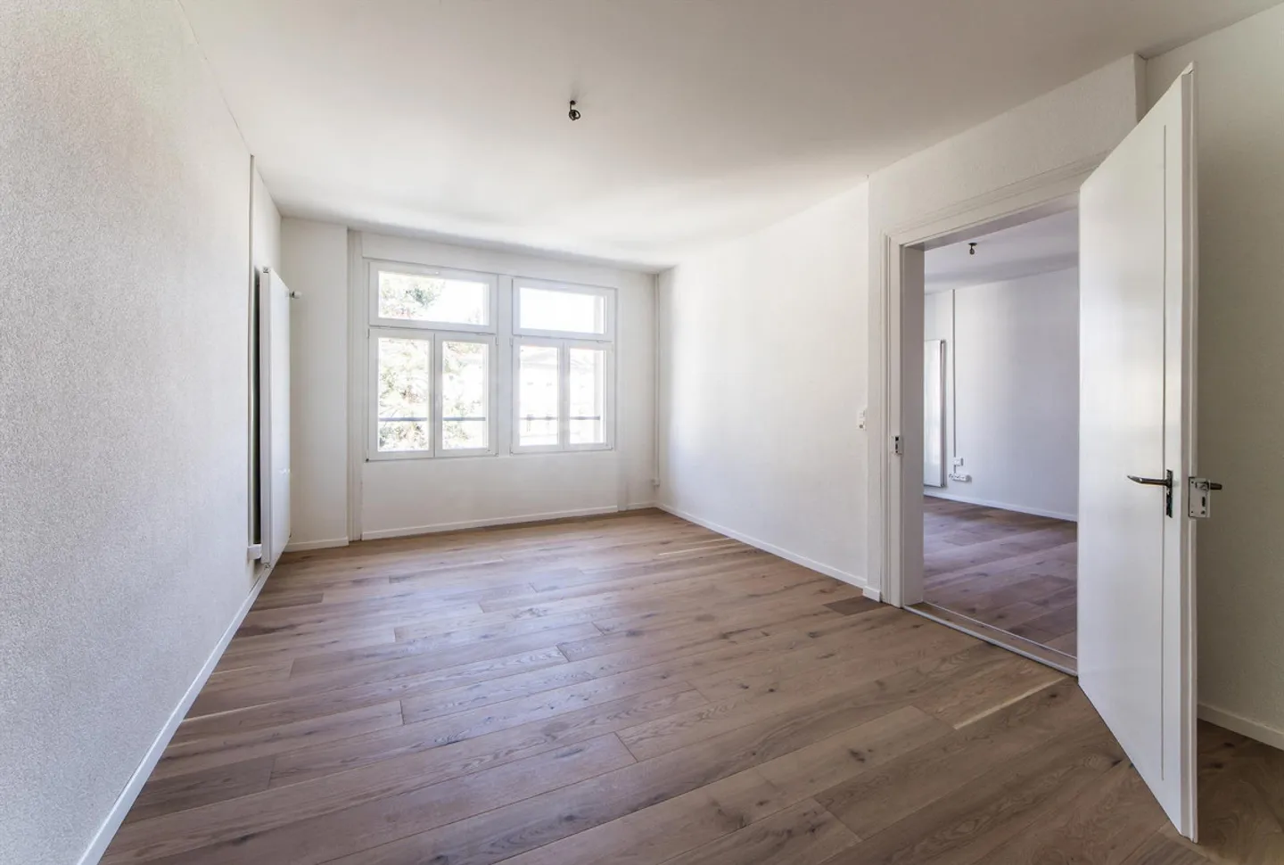 Moderne 3.5-Zimmer-Altbauwohnung mit Charme und Stil - Foto 2 von 9