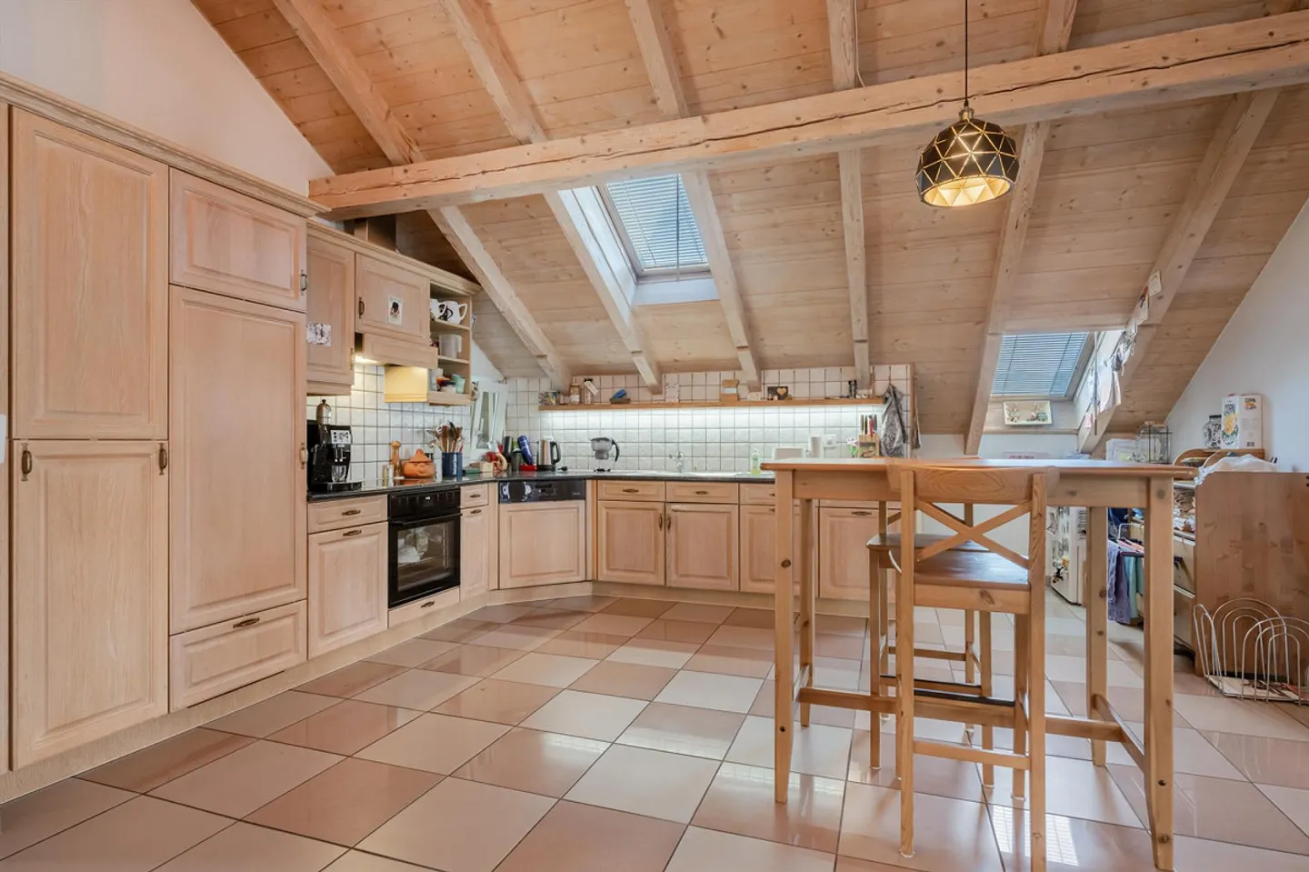 Two-family house with commercial space in Steffisburg - Photo 5 of 19