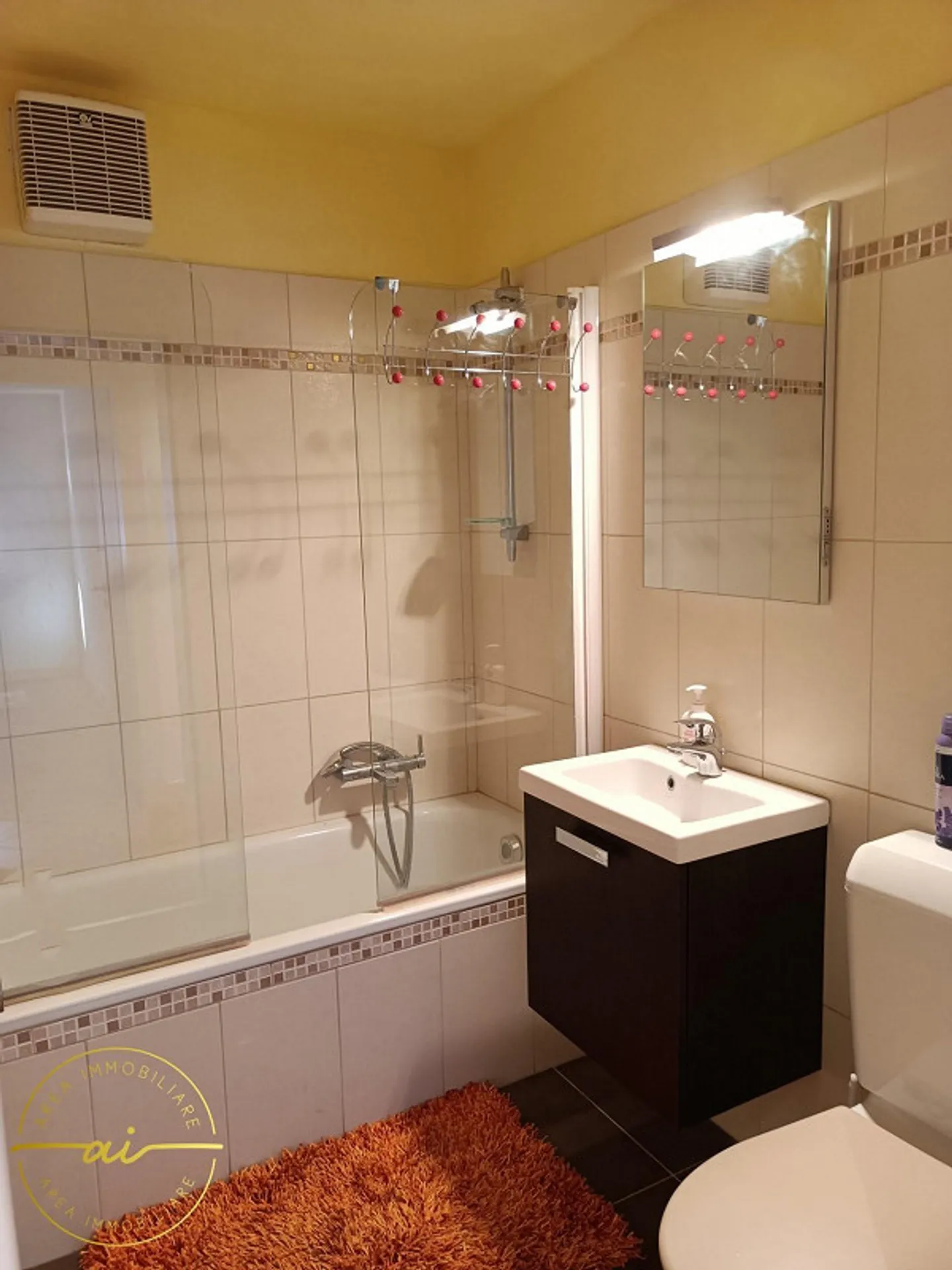 DACHGESCHOSS 4.5 ZIMMER MIT DOPPELTER TERRASSE UND OFFENEM BLICK - Foto 8 von 9