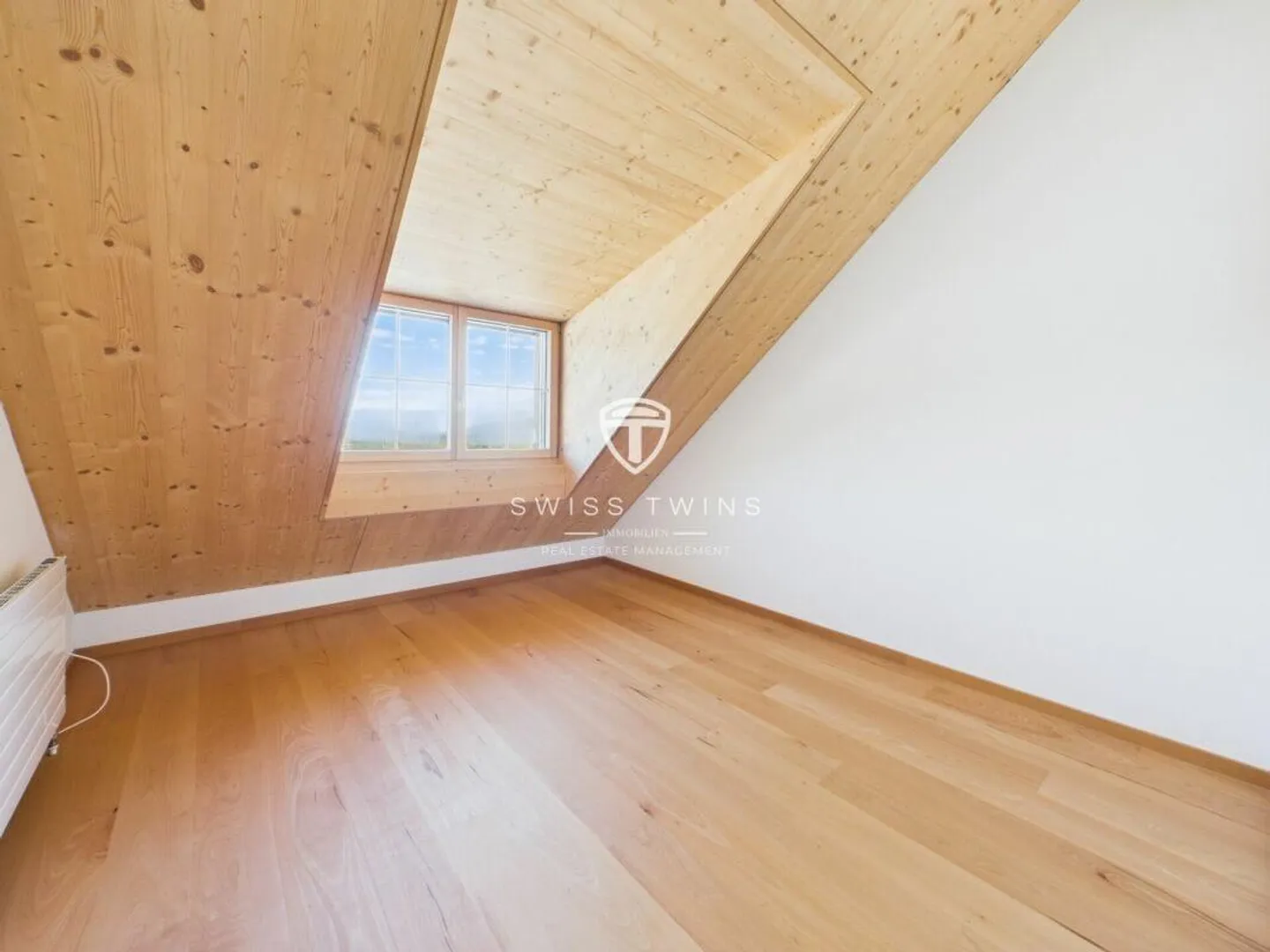 Moderne Maisonette mit Balkon - Foto 3 von 13