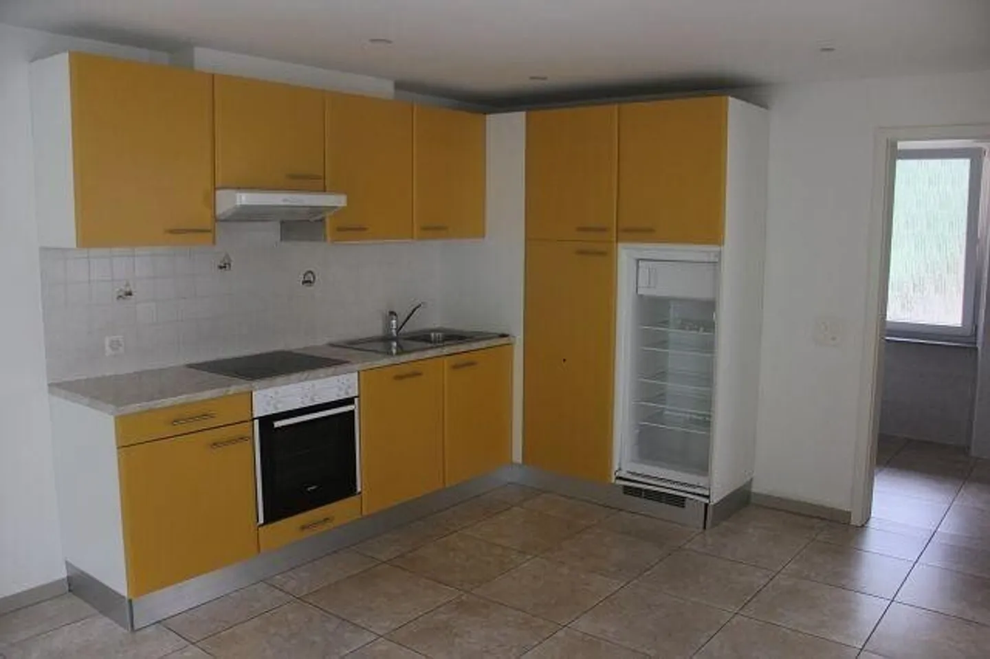 2-room apartment on the 1st floor in the village center - Photo 4 of 12