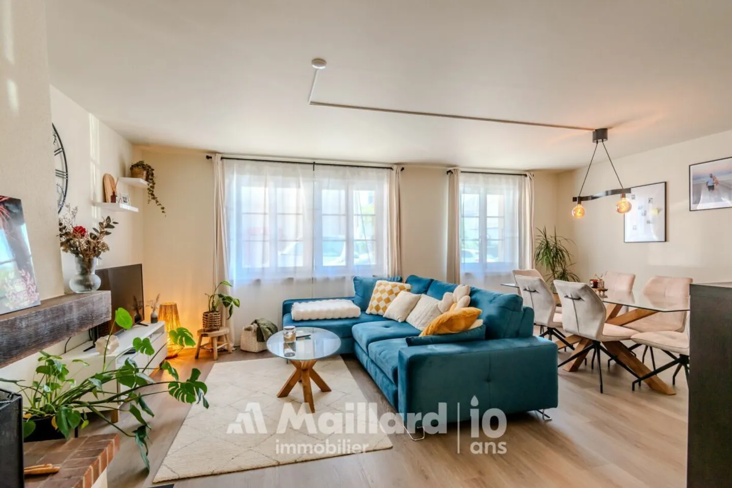 Appartamento affascinante con 3,5 stanze nel cuore di Yens - Foto 1 di 13