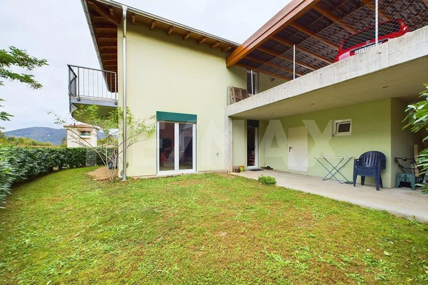 Beautiful detached family house with garden and several parking spaces - Photo 3 of 13