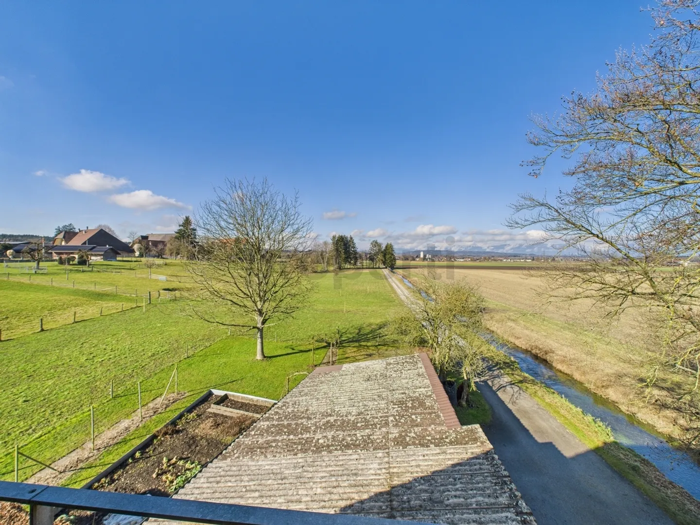 Bright 2.5-room apartment with balcony in Zauggenried - Photo 11 of 12