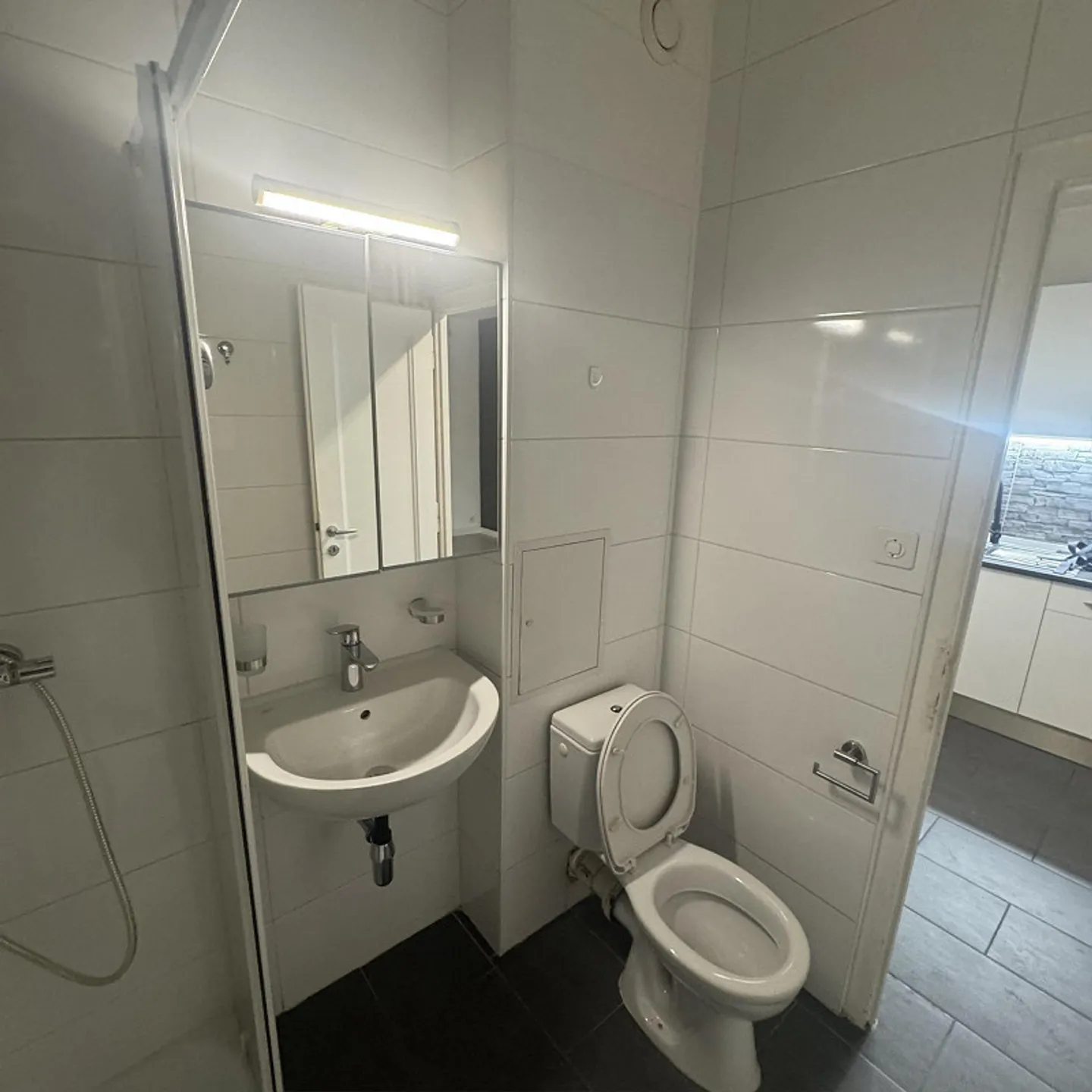 Charming small apartment in Acacias - Photo 2 of 2