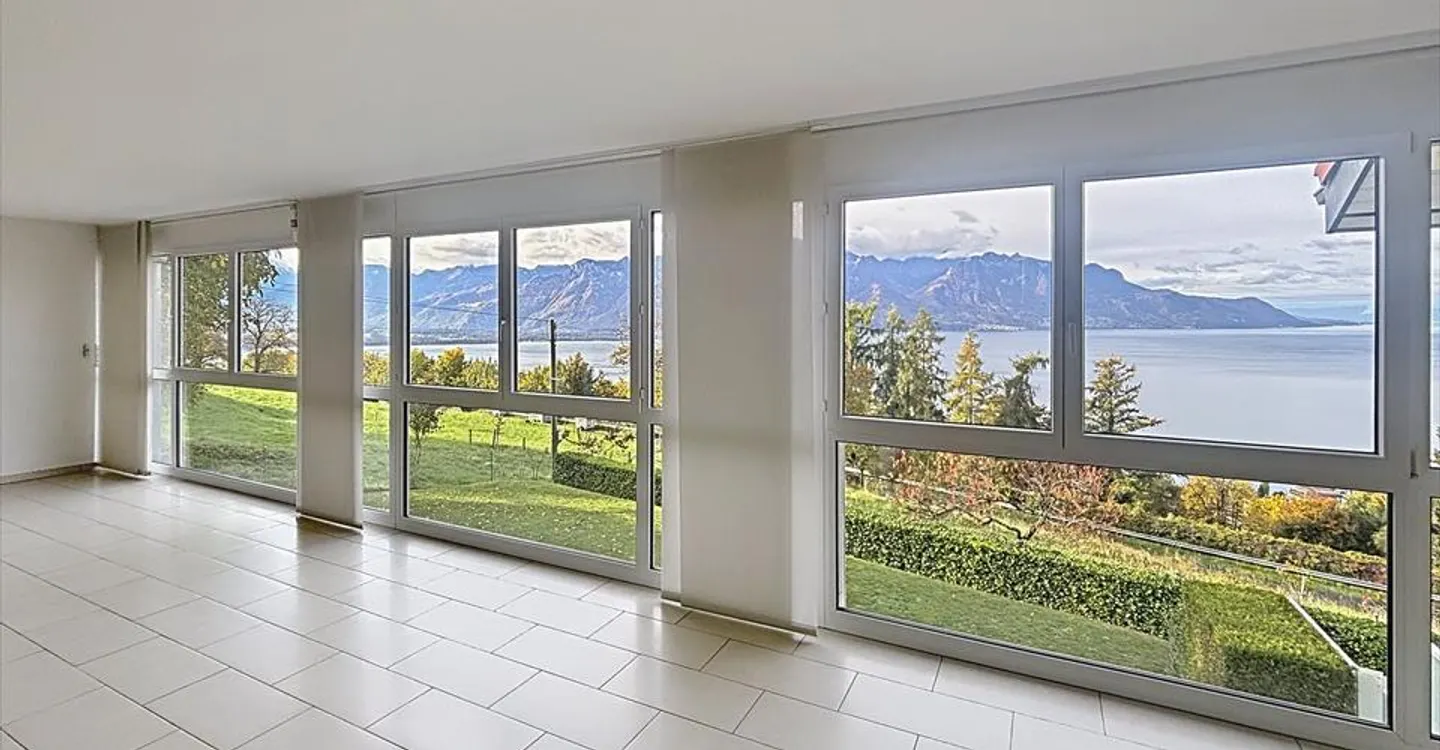 Wunderschöne 4,5-Zimmer-Wohnung mit Panoramablick in Chernex - Foto 3 von 25