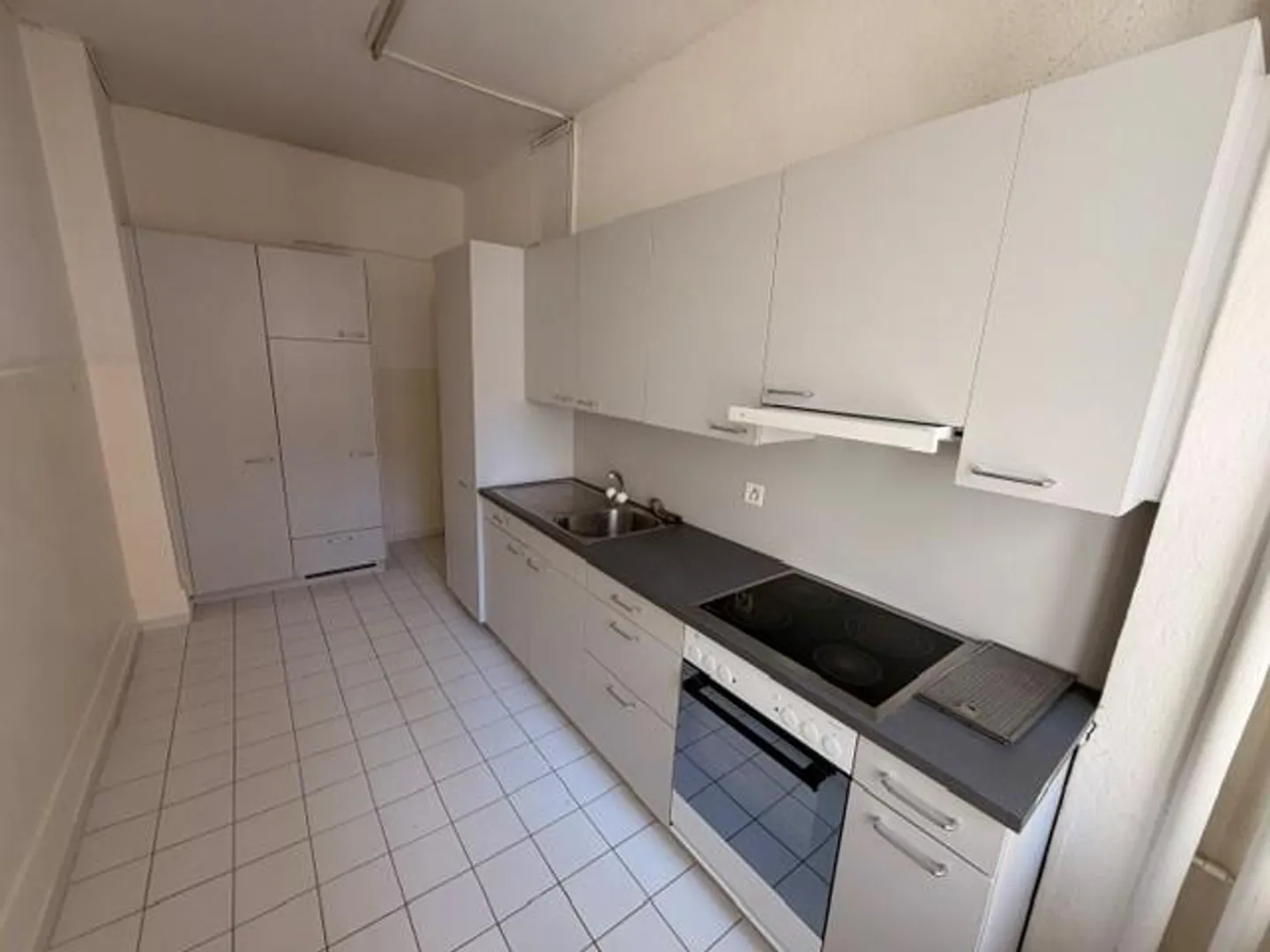 Charming 3-room old building apartment in the heart of the city of Lucerne - Photo 7 of 10