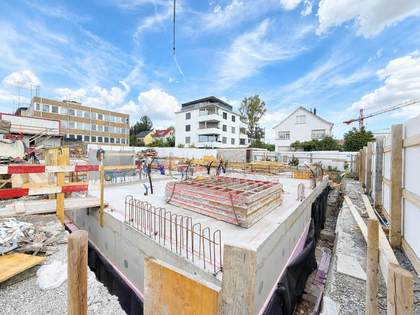 Appartamento nuovo attraente di 3,5 stanze - Foto 2 di 8