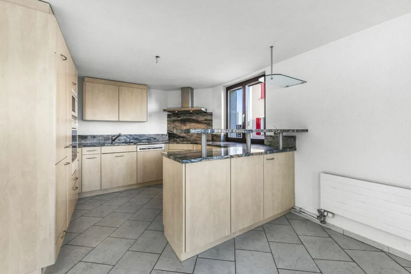 Multifunctional two-family house with generous space offerings - Photo 21 of 30