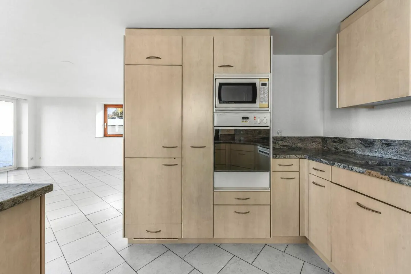 Multifunctional two-family house with generous space offerings - Photo 23 of 30