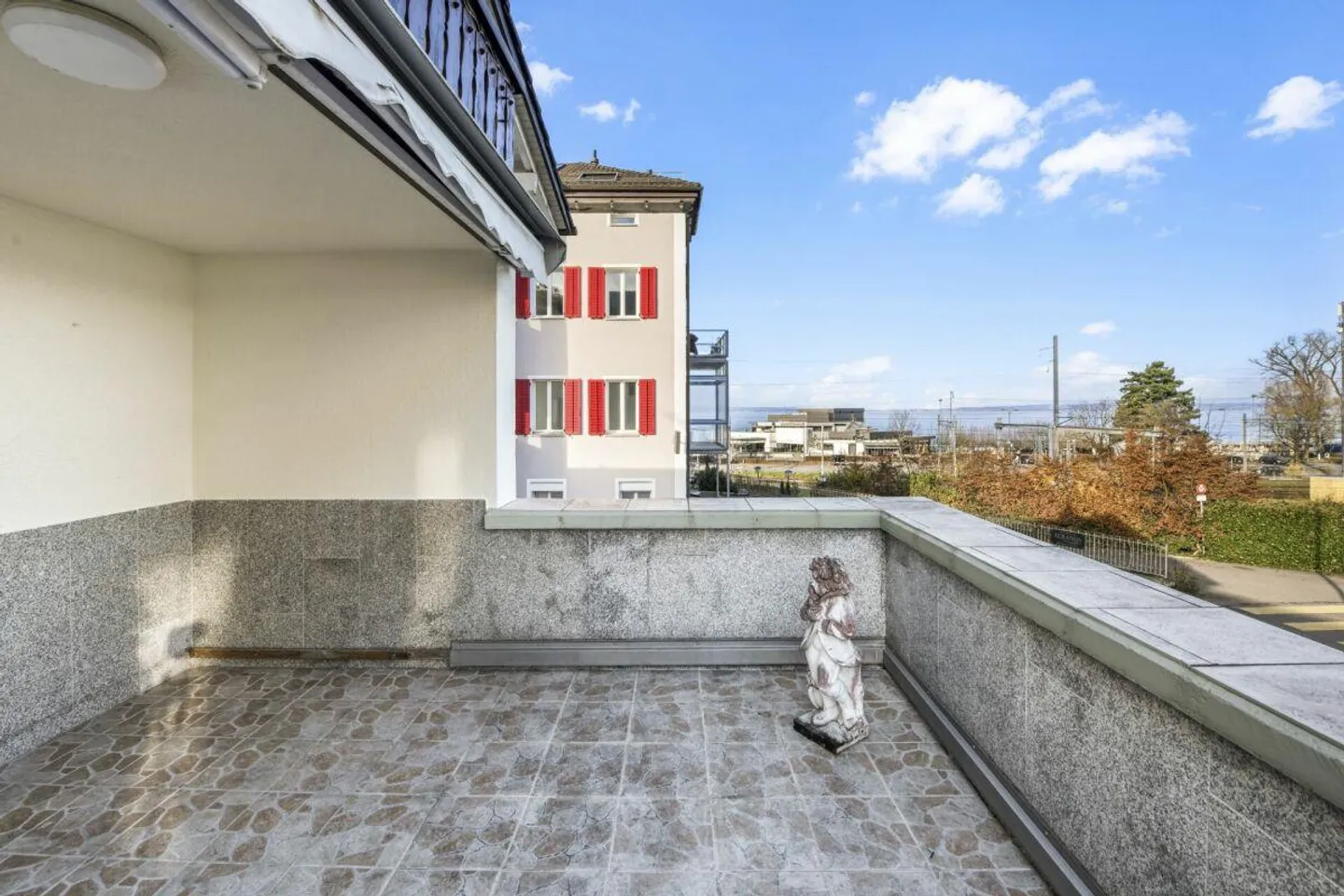 Multifunctional two-family house with generous space offerings - Photo 24 of 30