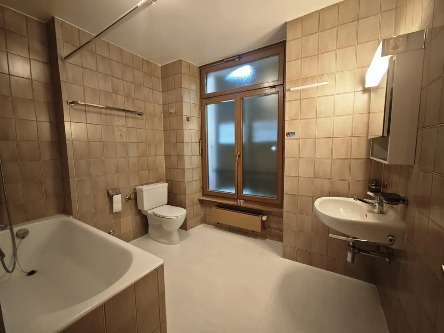 4.5 Room Apartment - Photo 2 of 8