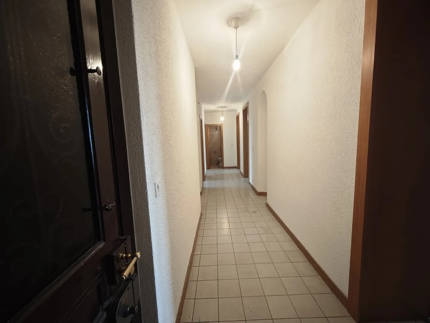 4.5 Room Apartment - Photo 3 of 8