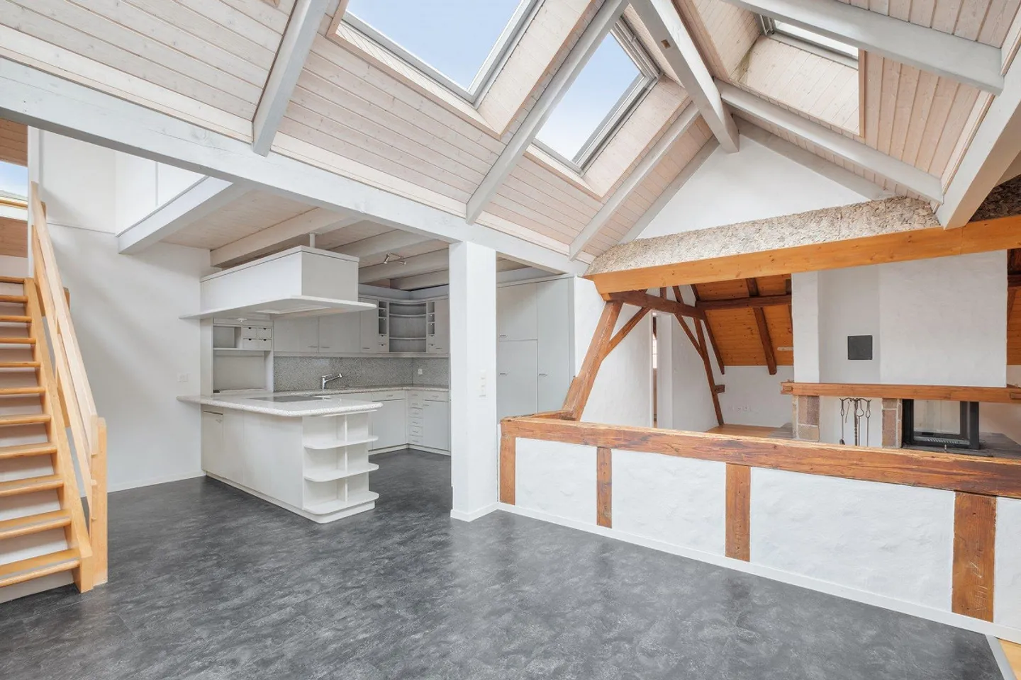 Exclusive old building maisonette apartment in the heart of Langenthal! - Photo 3 of 12