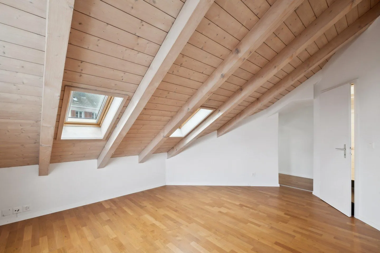 Exclusive old building maisonette apartment in the heart of Langenthal! - Photo 8 of 12