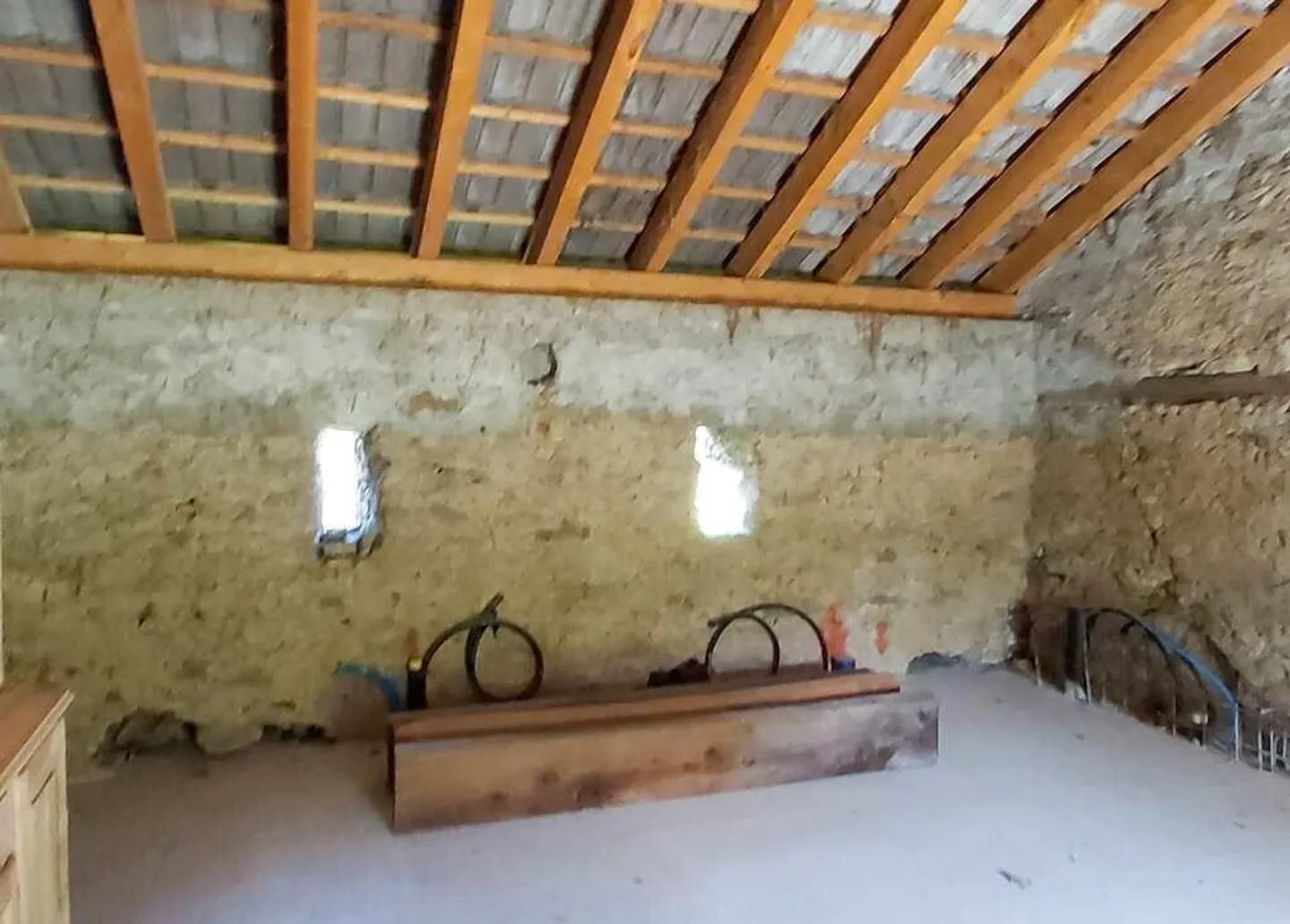 Rustico de 3,5 pièces partiellement rénové avec jardin et belle vue - Photo 4 sur 13