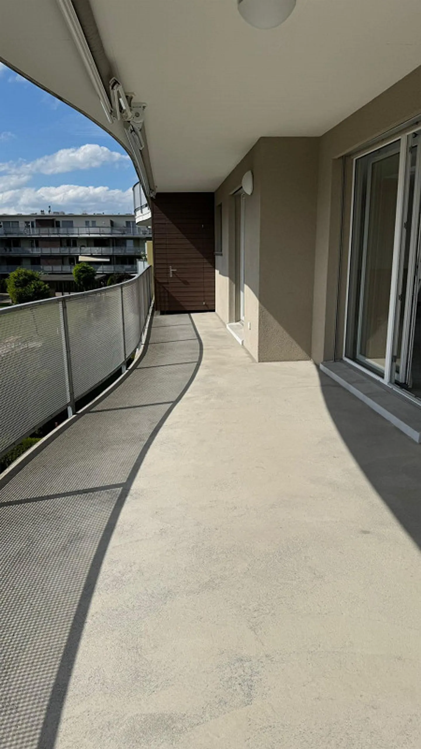 Appartement spacieux et moderne au centre de Gossau - Photo 12 sur 14