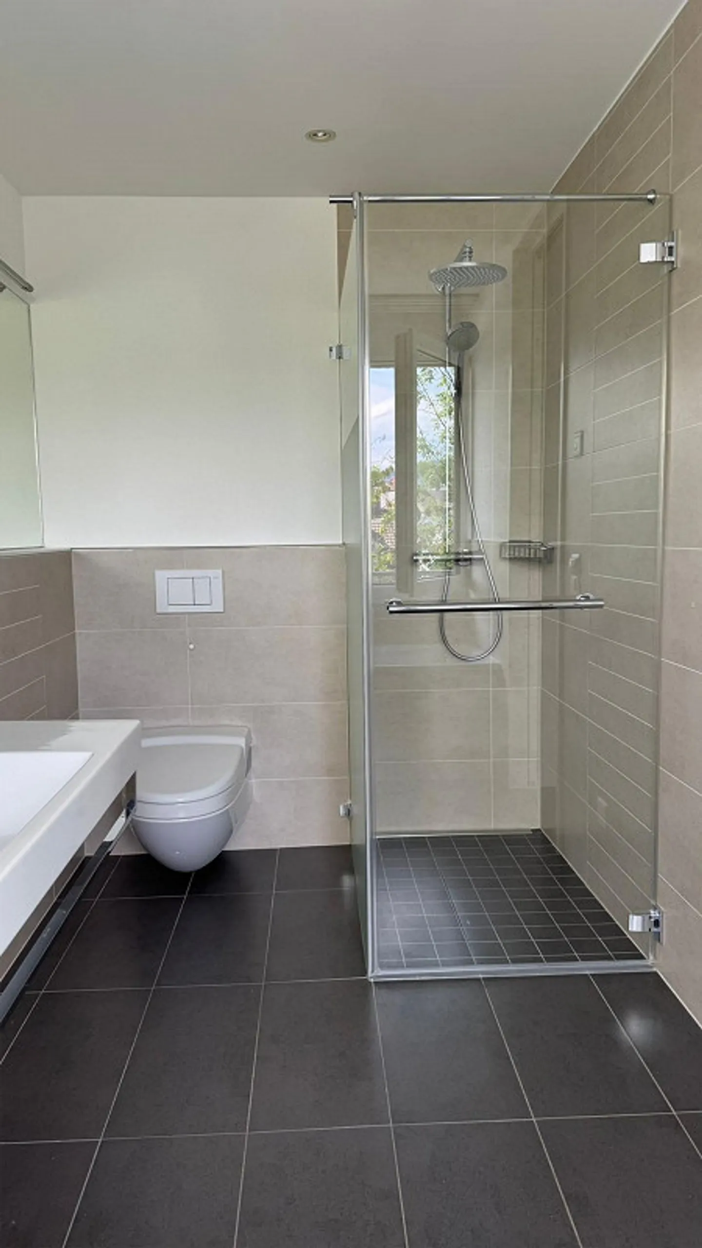 Appartement spacieux et moderne au centre de Gossau - Photo 9 sur 14