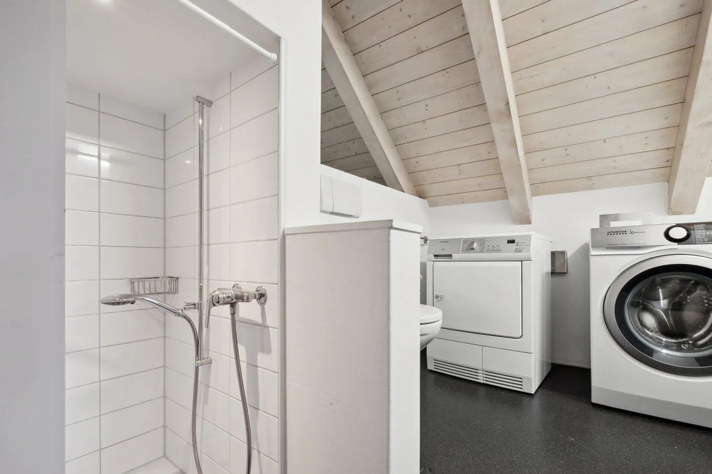 Exclusive old building maisonette apartment in the heart of Langenthal! - Photo 6 of 12