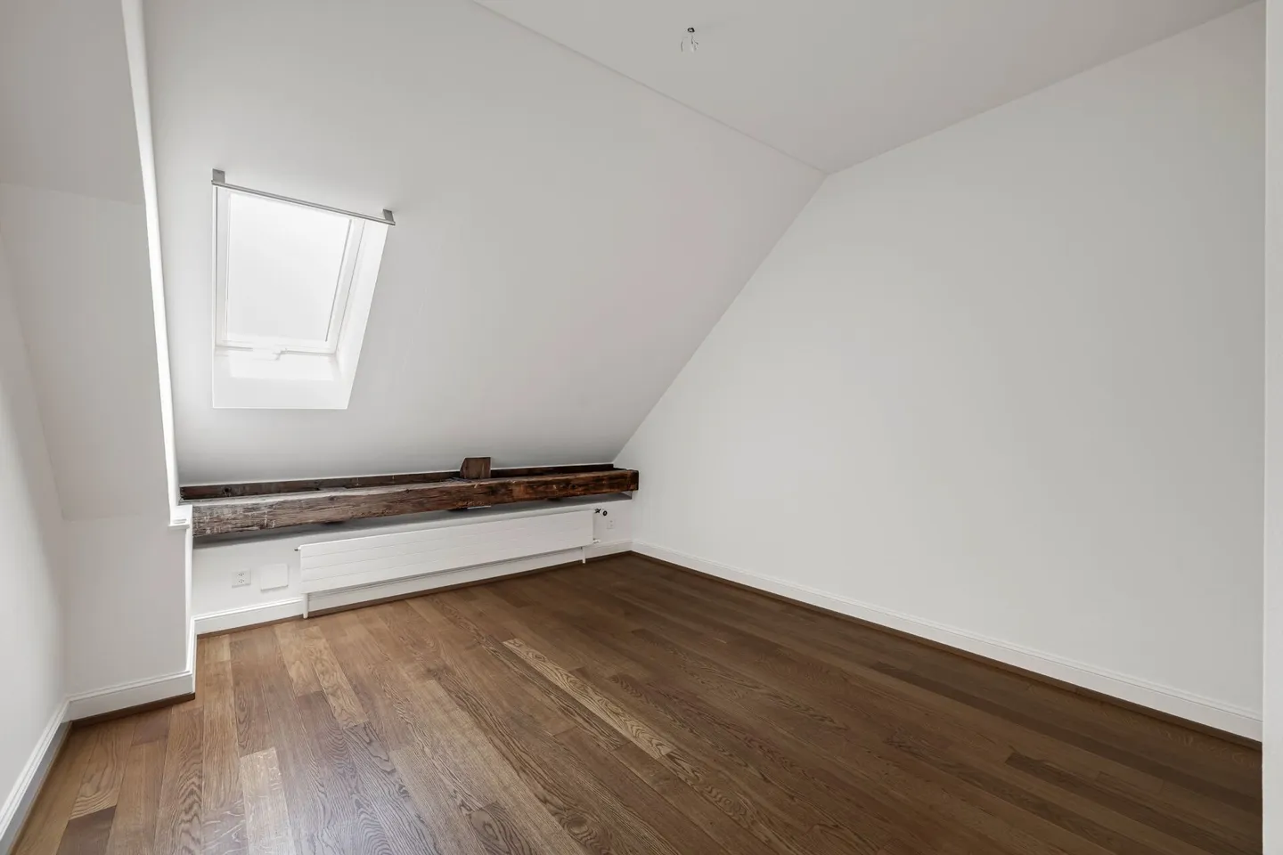 Maisonette-Dachwohnung in un edificio storico della città vecchia di Basilea, incluso un posto auto nell'AEH - Foto 8 di 12