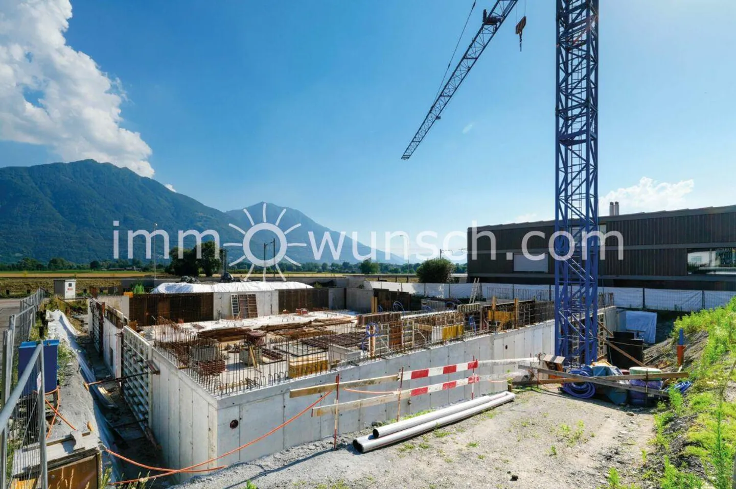Modern Row Houses in Gordola - Photo 1 of 6