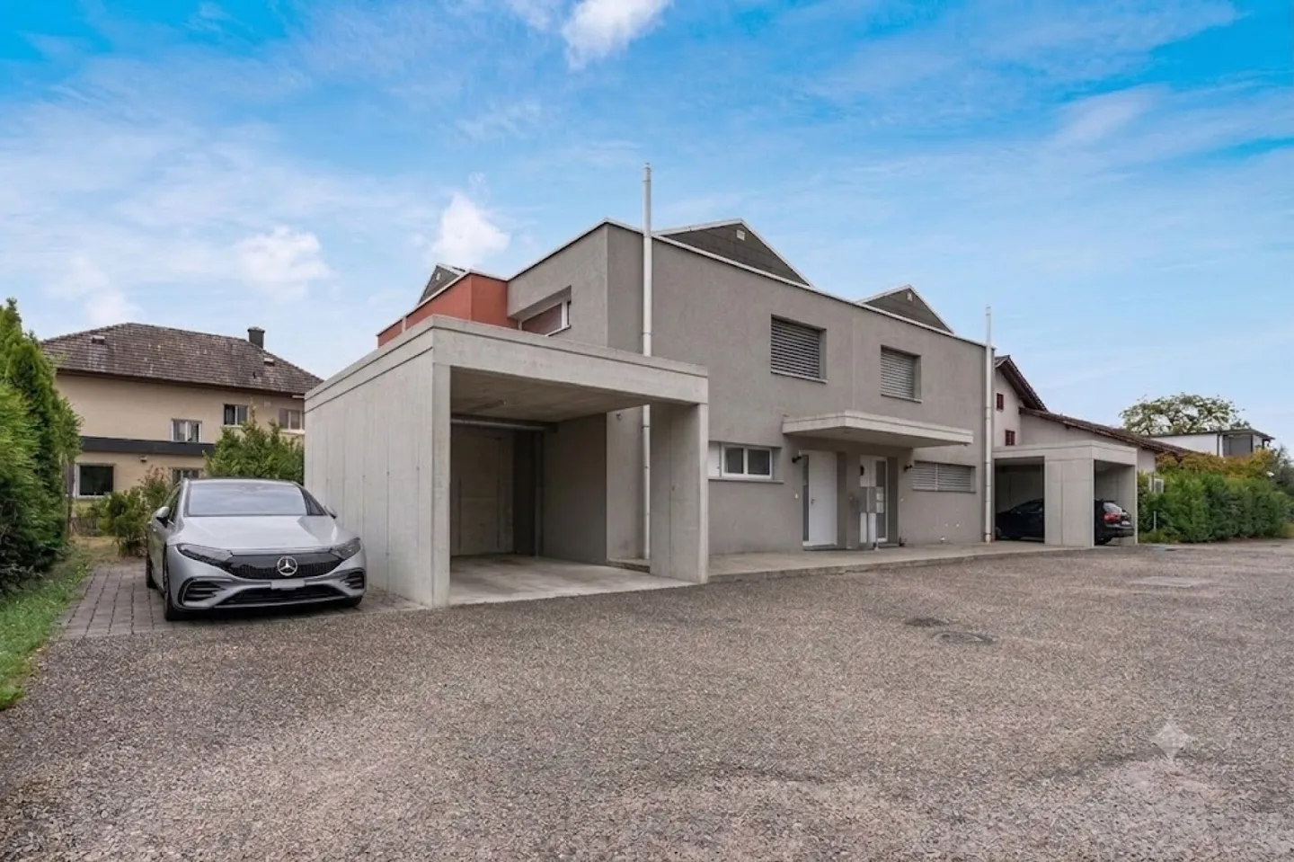 Vivre avec charme et qualité de vie - maison familiale jumelée de 4,5 pièces dans un emplacement familial - Photo 3 sur 16