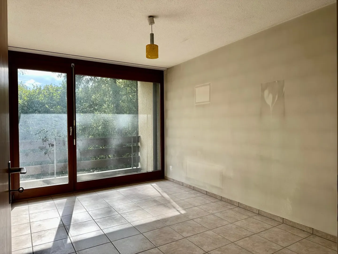 Ampio appartamento di 4,5 stanze con molto spazio - Foto 8 di 10