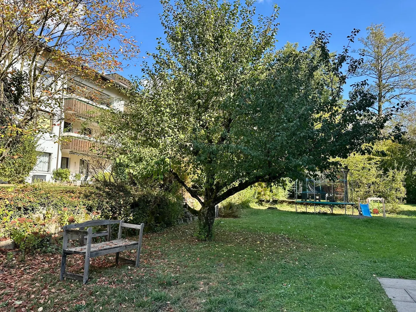 Ampio appartamento di 4,5 stanze con molto spazio - Foto 10 di 10