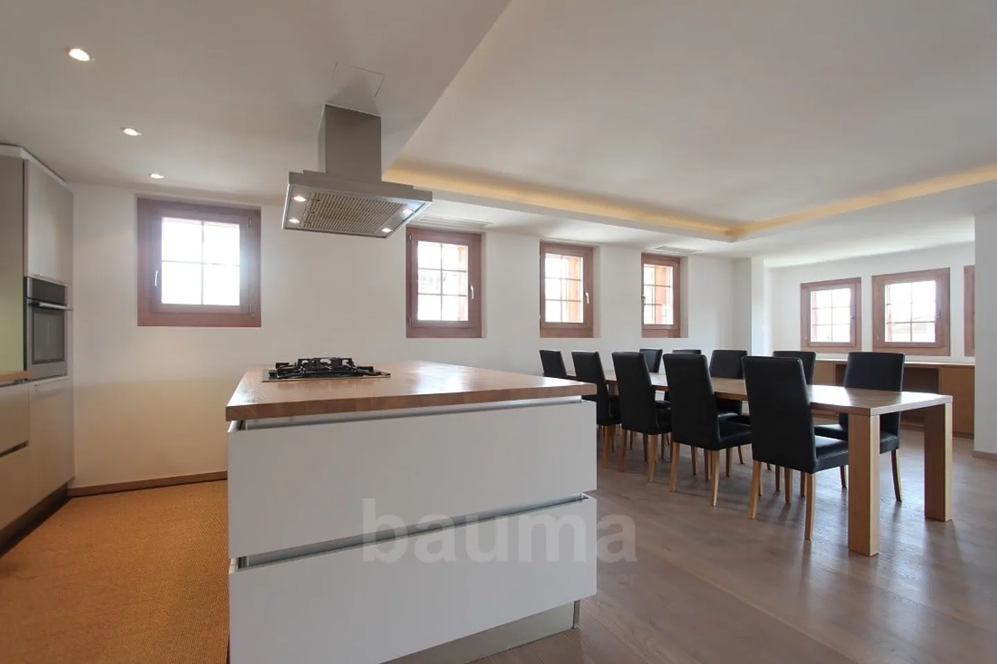 Ampio appartamento di prestigio - Foto 4 di 13