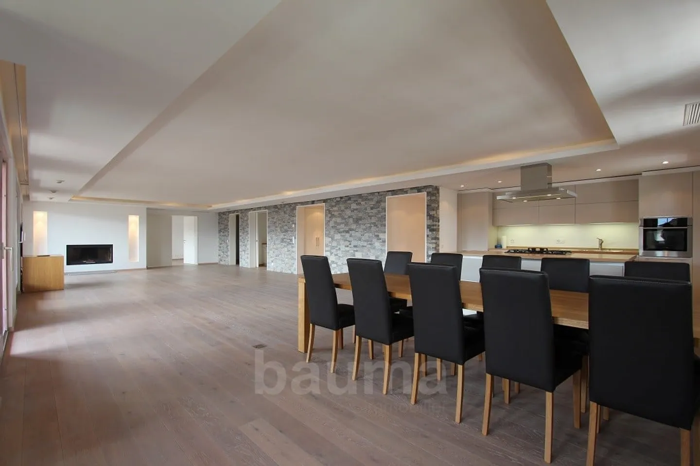 Ampio appartamento di prestigio - Foto 5 di 13