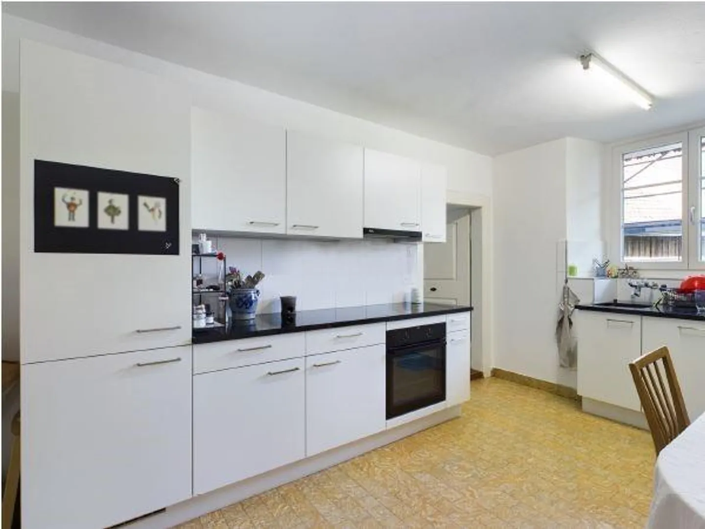 3.5-Zimmer-Wohnung an zentraler Lage - Foto 2 von 10