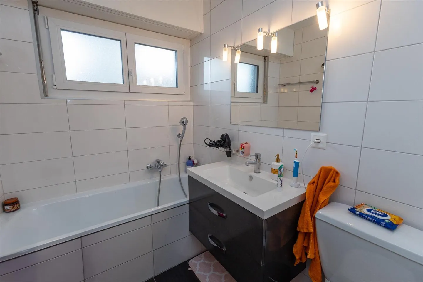 Large 3.5 Room Apartment of 100 m² with Garden – Near Crans-Montana - Photo 8 of 11