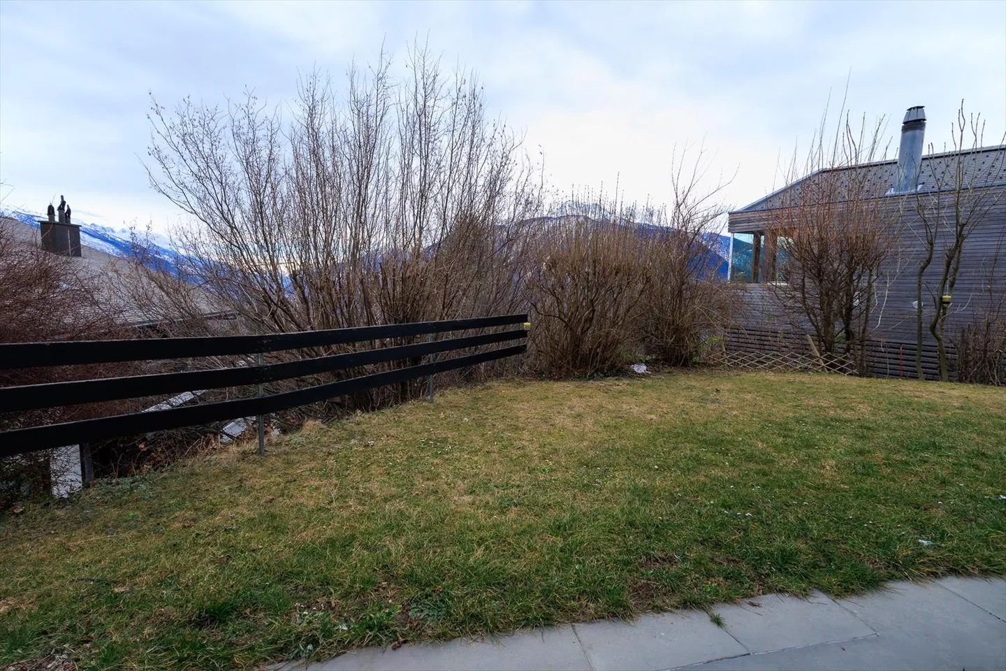 Large 3.5 Room Apartment of 100 m² with Garden – Near Crans-Montana - Photo 11 of 11