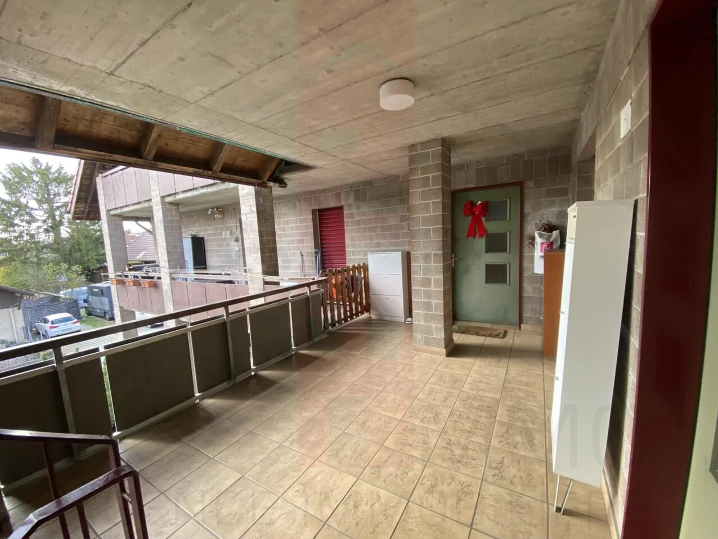 Duplex apartment with balcony - Photo 7 of 9