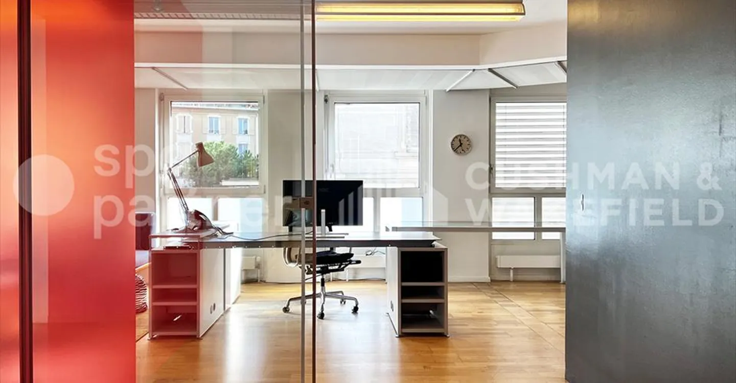 Bureau à louer - Photo 2 sur 11