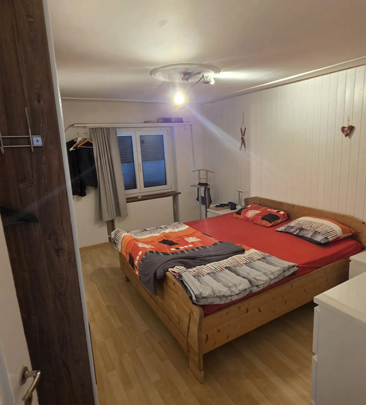 Charmante Dachwohnung - Foto 2 von 4