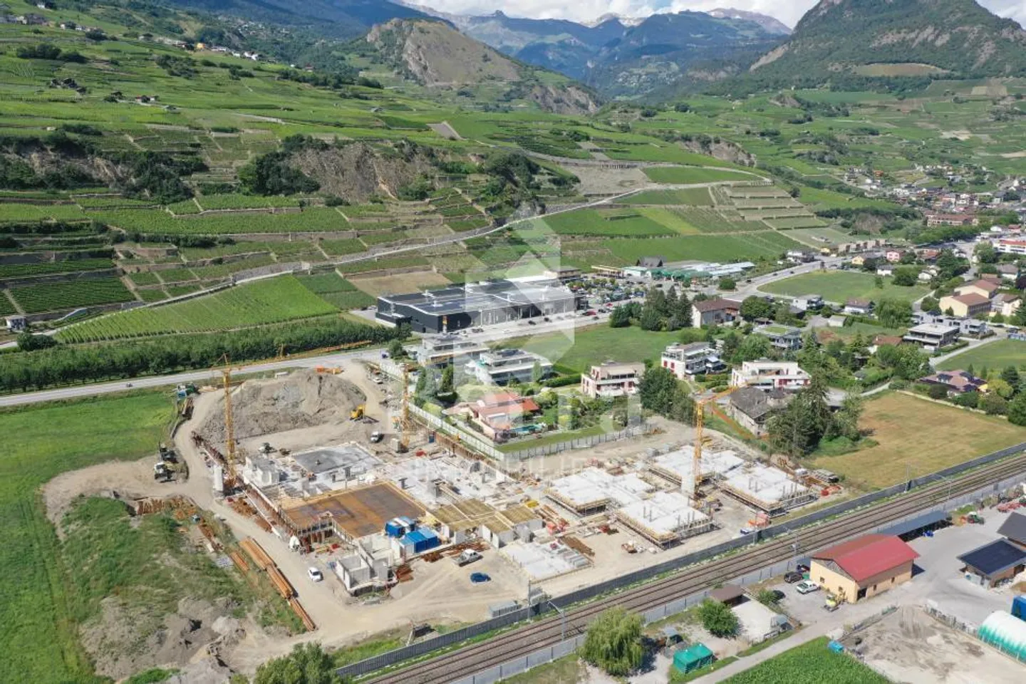 Großes Studio im Erdgeschoss mit Ostausrichtung - Foto 5 von 13