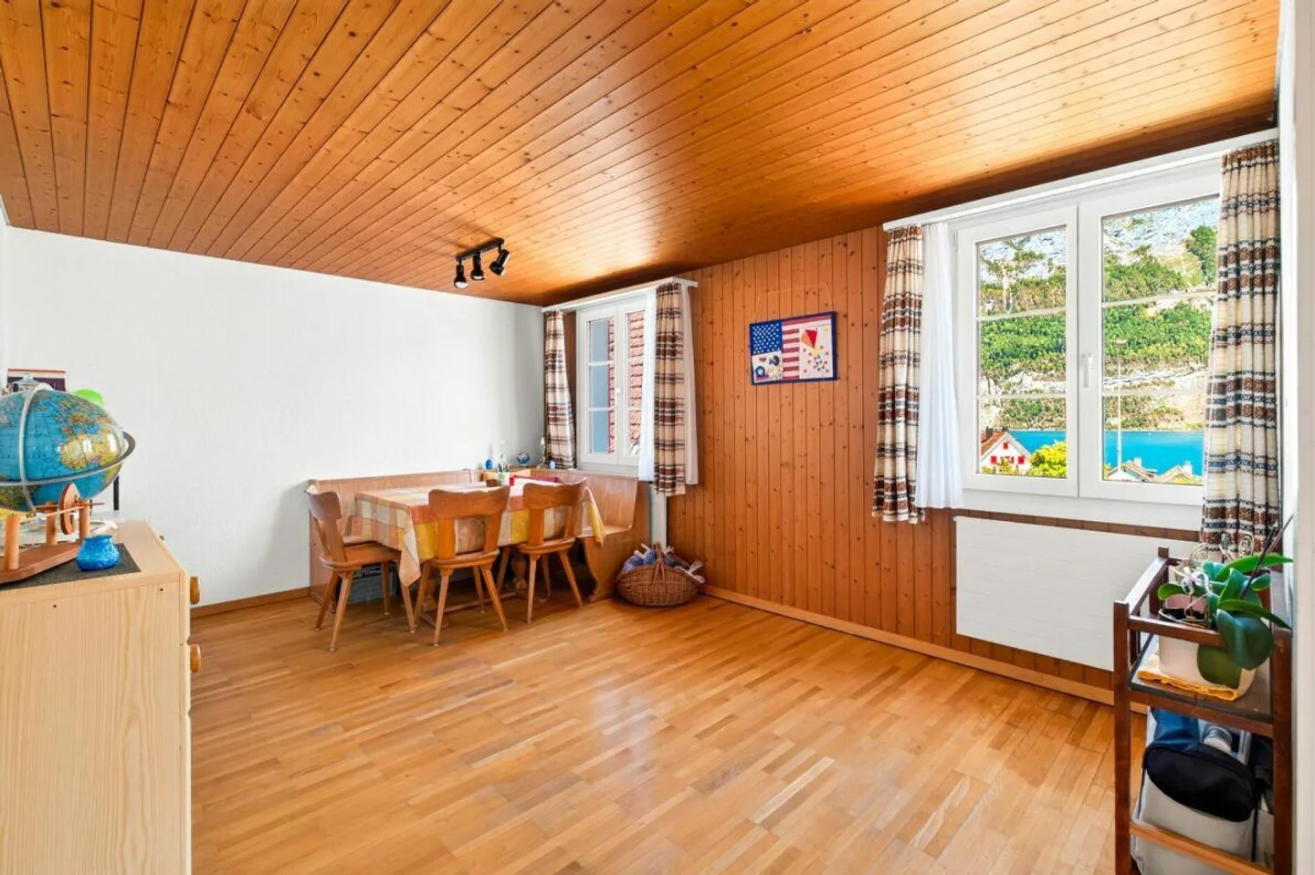Due appartamenti. Una casa. Al lago di Walen. - Foto 6 di 6