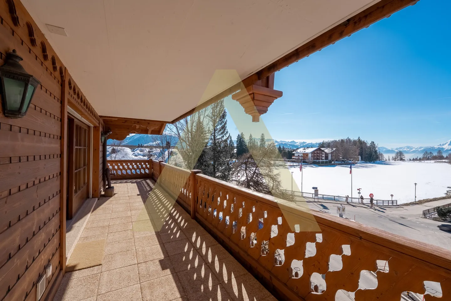 Sumptuous apartment at the entrance of the resort - Photo 3 of 9